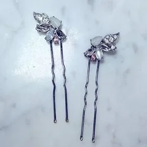 Chloe + Isabel | Accessories | Chloe Isabel Hair Pin Trio  display picture 2